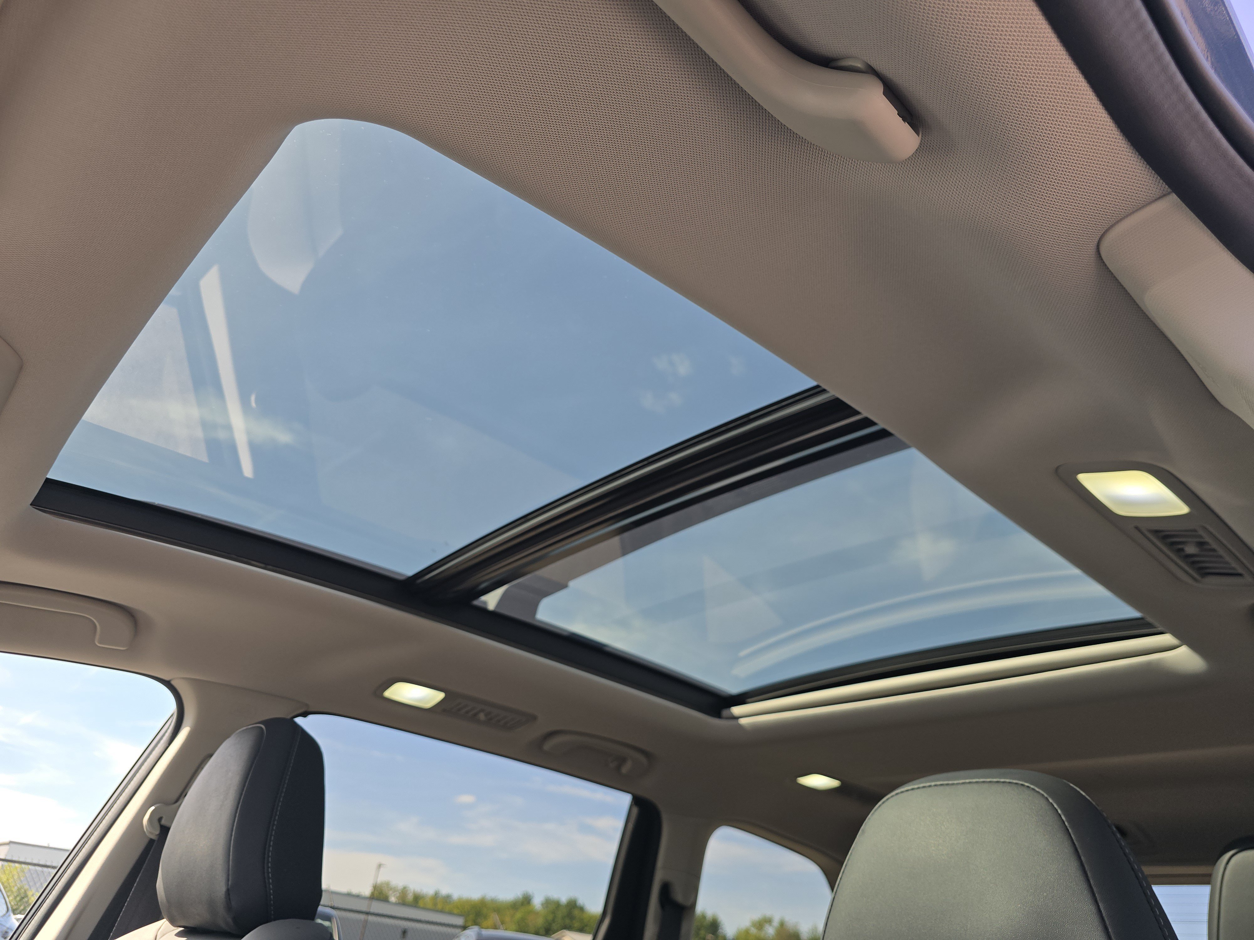 Certified 2022 Subaru Ascent Onyx Edition AWD/4WD image 9