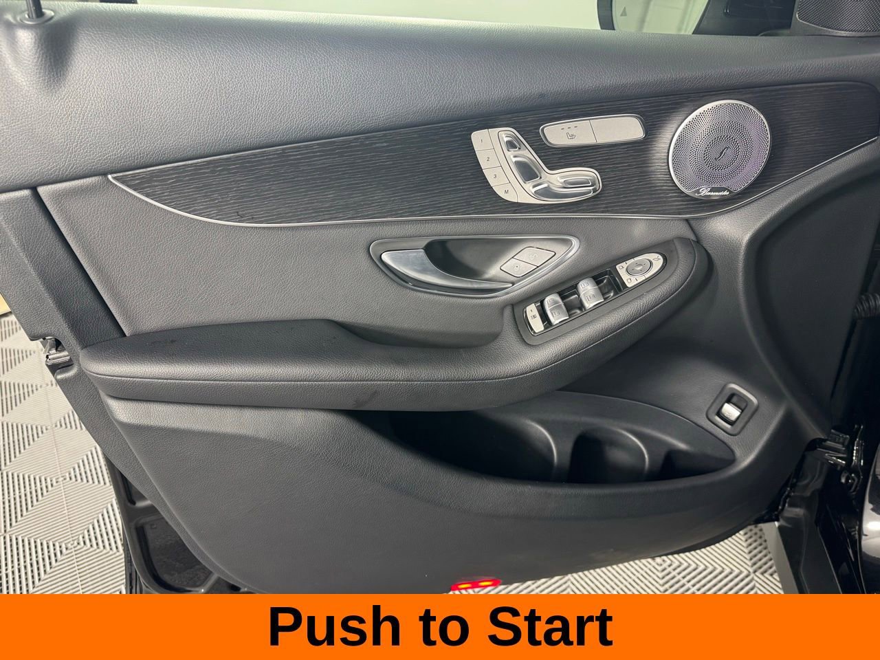 Used 2021 Mercedes-Benz GLC 300 4MATIC image 10