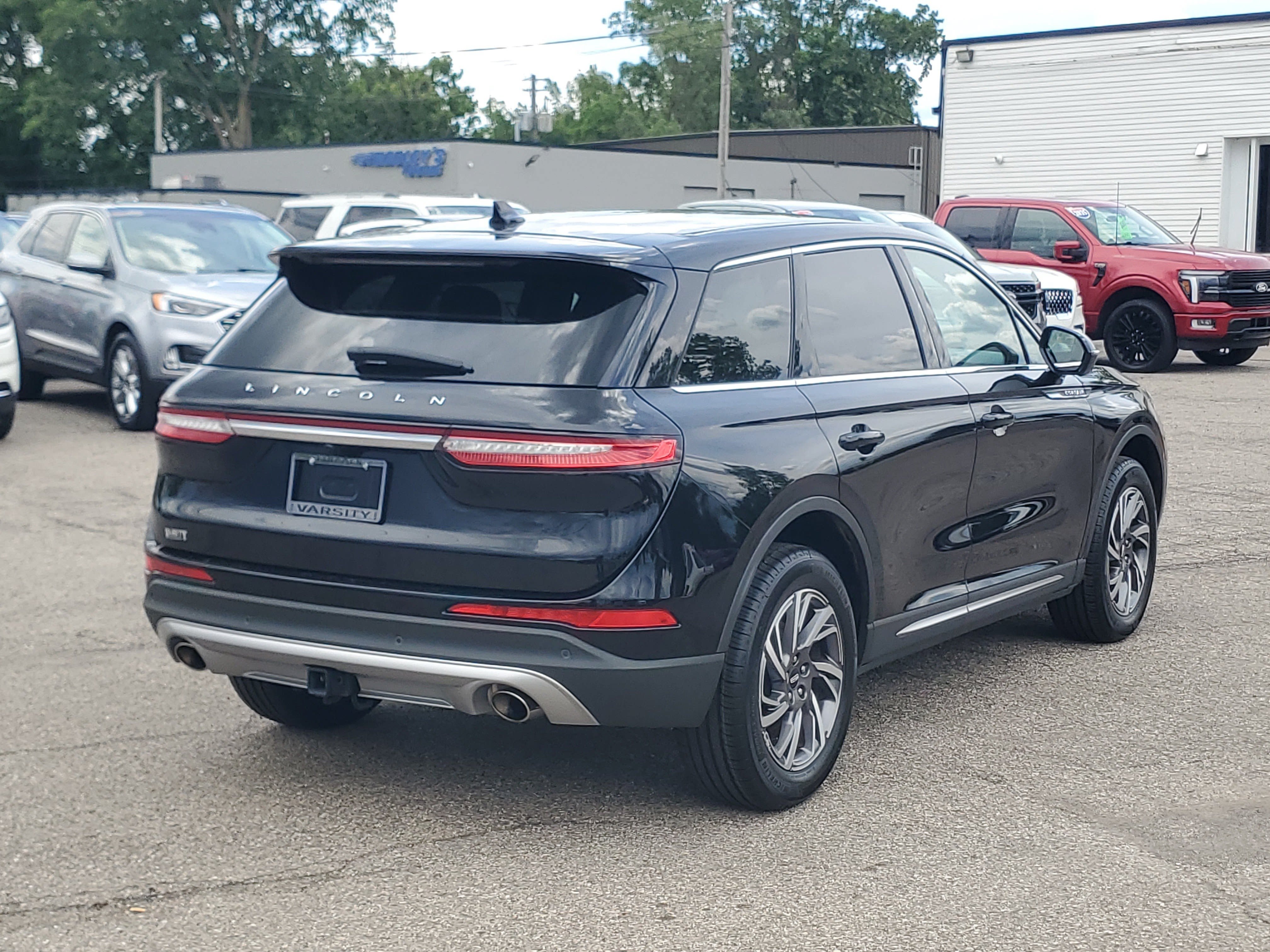 Certified 2024 Lincoln Corsair AWD w/ Equipment Group 101A image 6