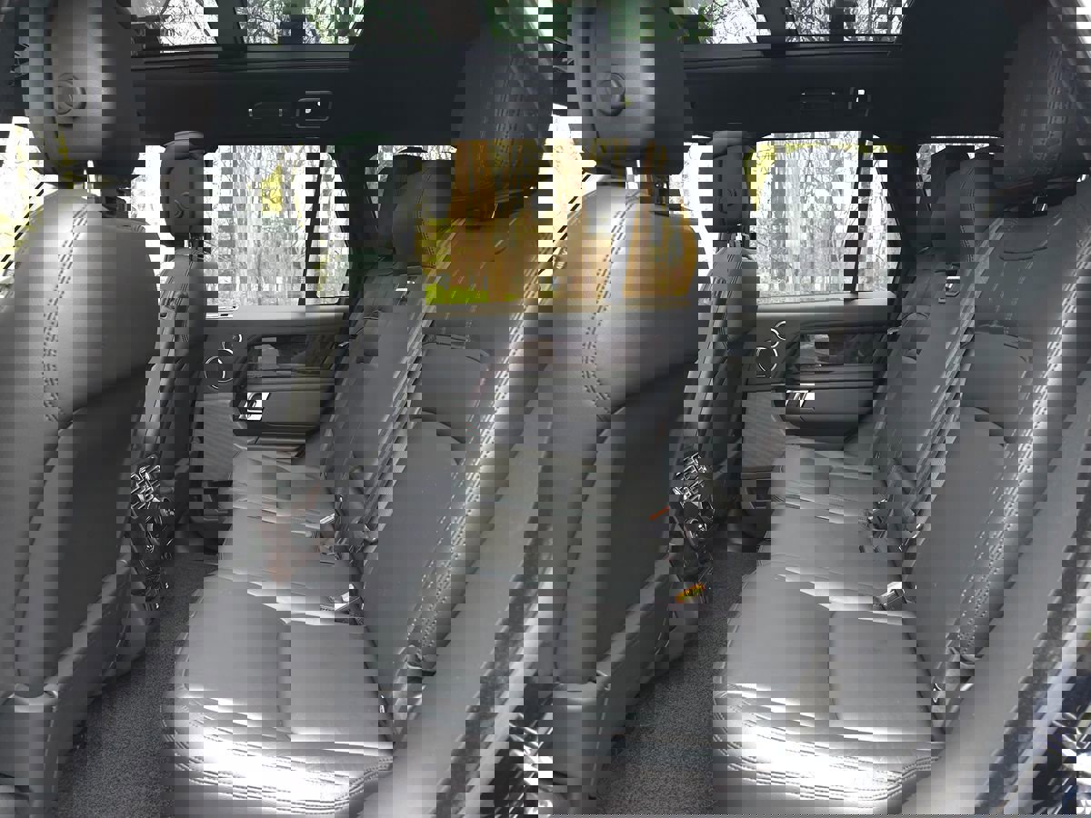 Used 2020 Land Rover Range Rover image 15