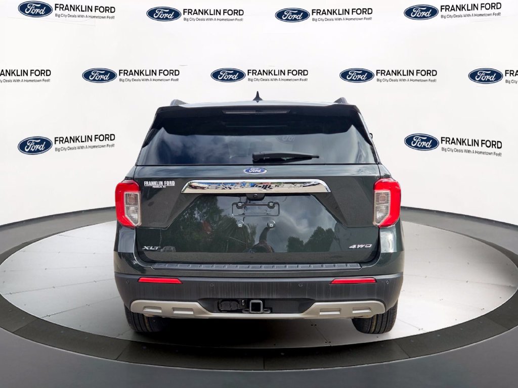 Certified 2023 Ford Explorer XLT w/ Equipment Group 202A AWD/4WD image 4