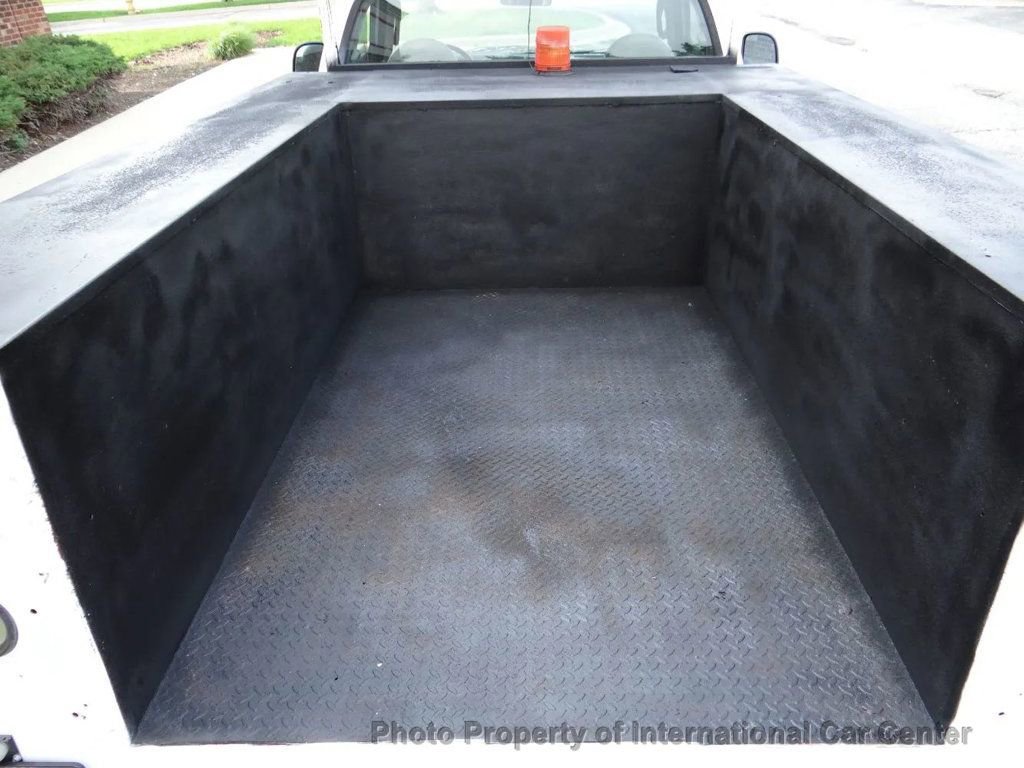 Used 2004 Ford F350 2WD Regular Cab Super Duty image 30