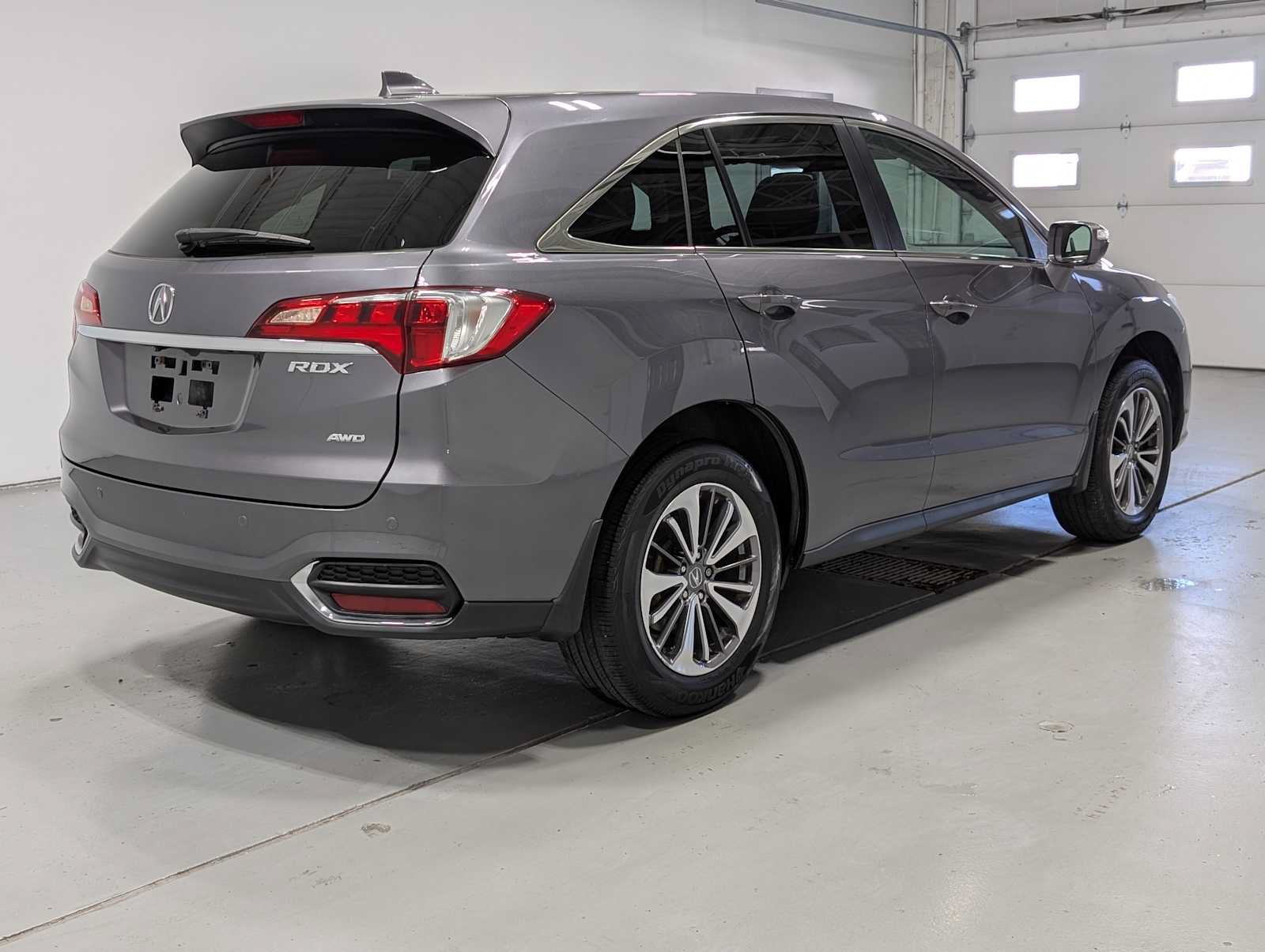 Used 2017 Acura RDX w/ Advance Package AWD/4WD image 8