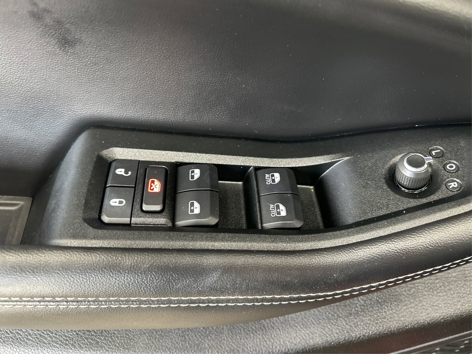 Used 2024 Jeep Grand Cherokee L Altitude image 31