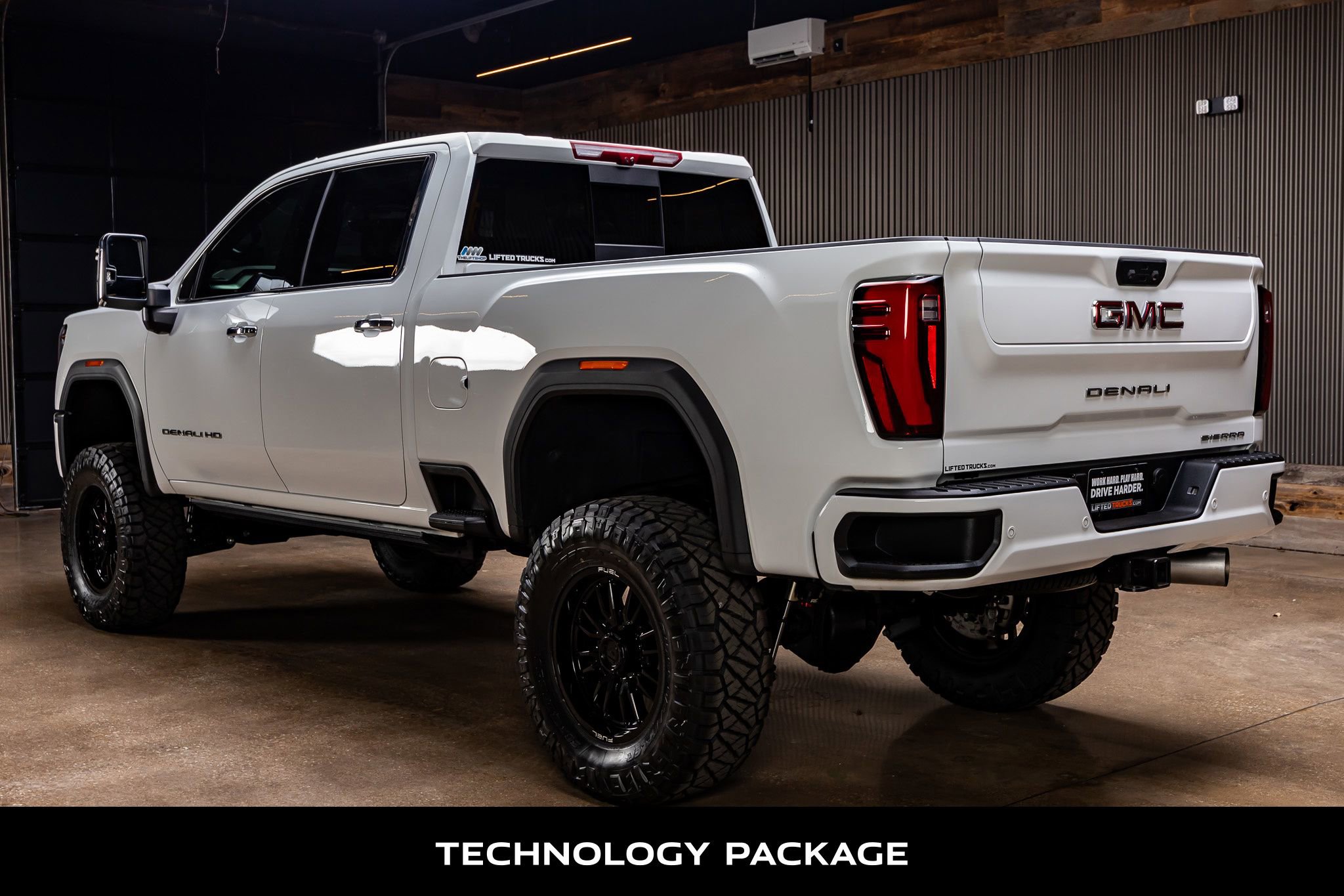 Used 2025 GMC Sierra 2500 Denali w/ Denali Reserve Package image 7