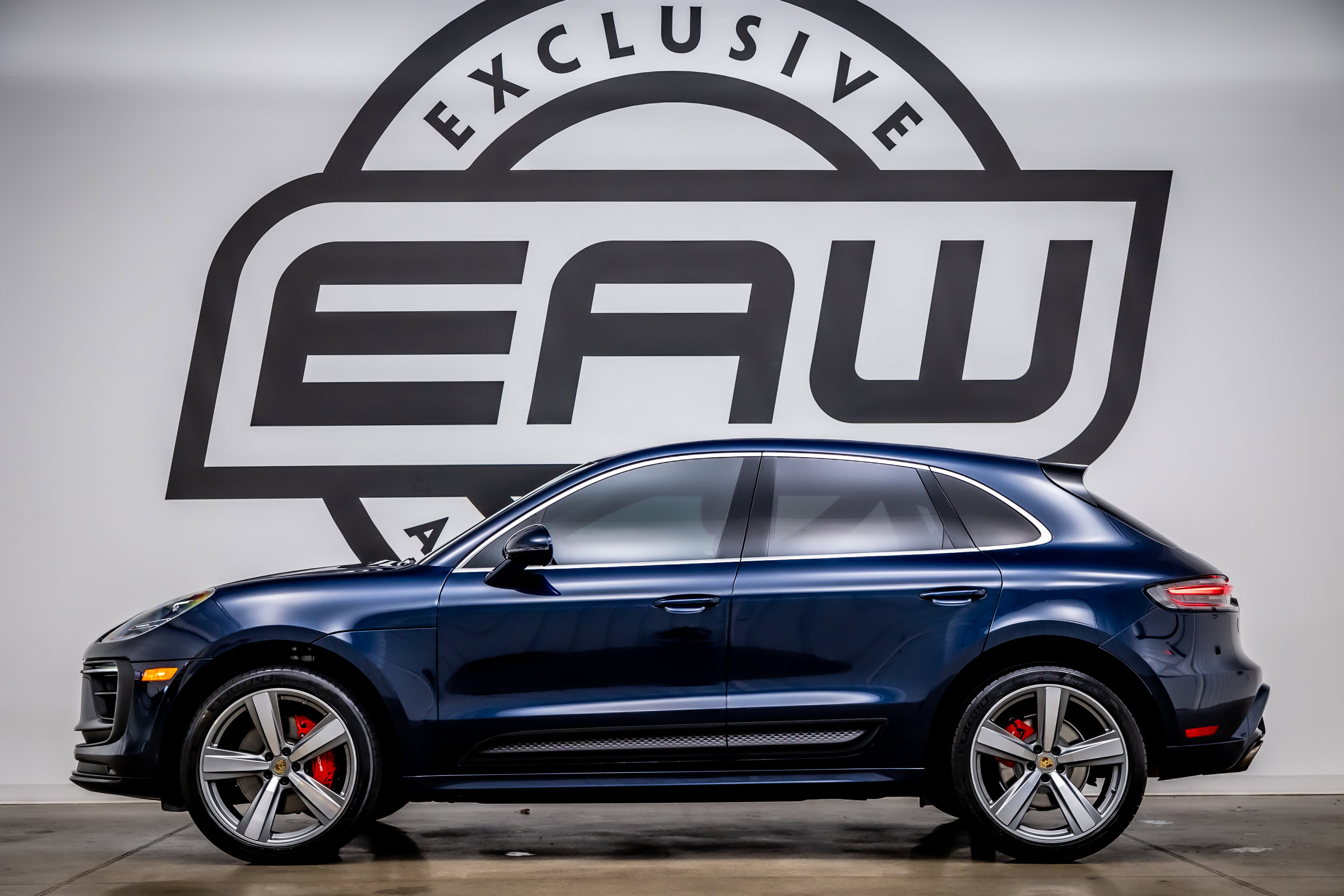 Used 2022 Porsche Macan S AWD/4WD image 5