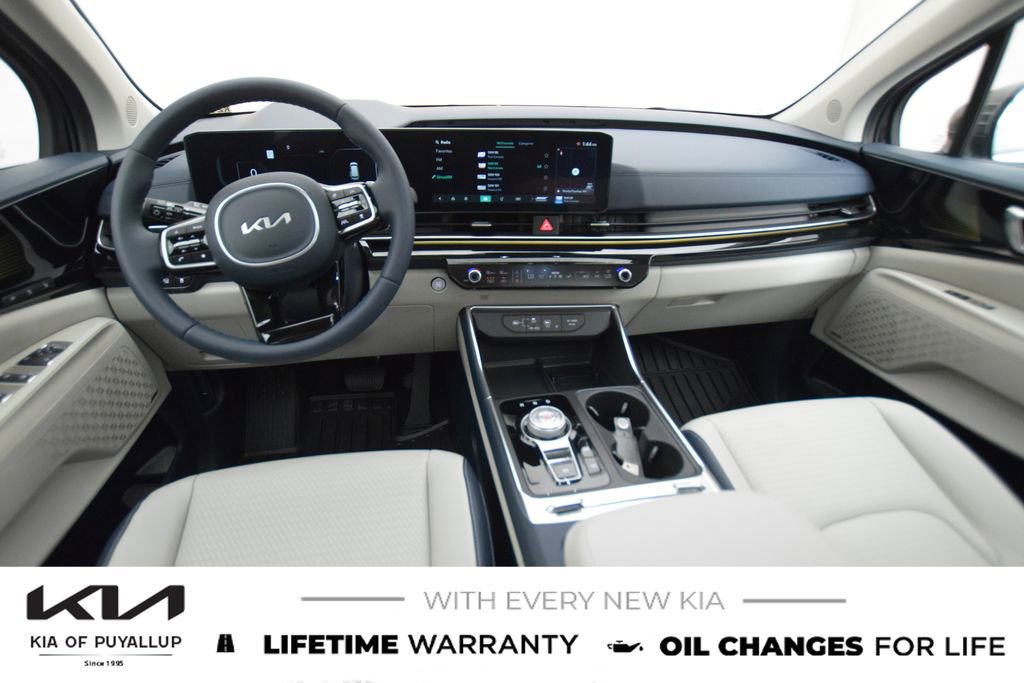New 2025 Kia Carnival SX Prestige image 17