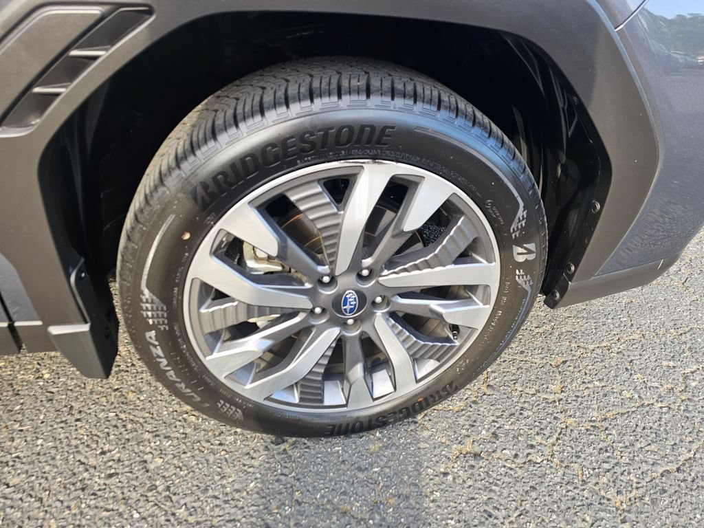 Certified 2025 Subaru Forester Touring AWD/4WD image 9