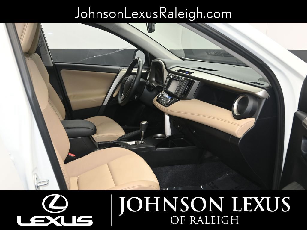 Used 2014 Toyota RAV4 Limited w/ Technology Package image 11