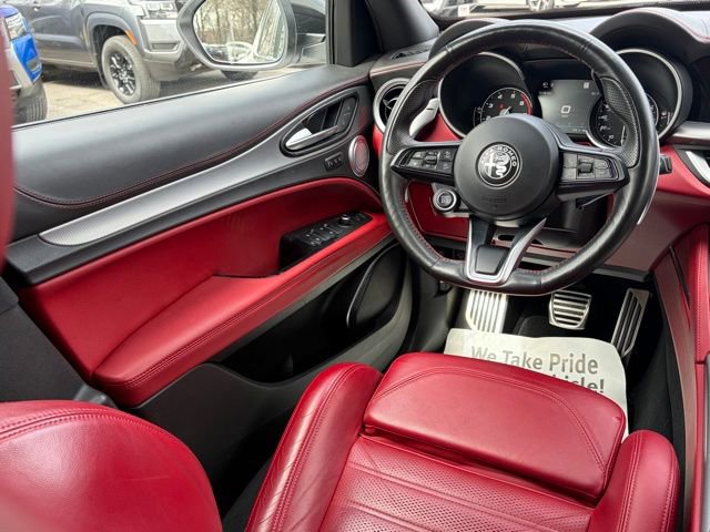 Used 2021 Alfa Romeo Stelvio Ti Sport image 43