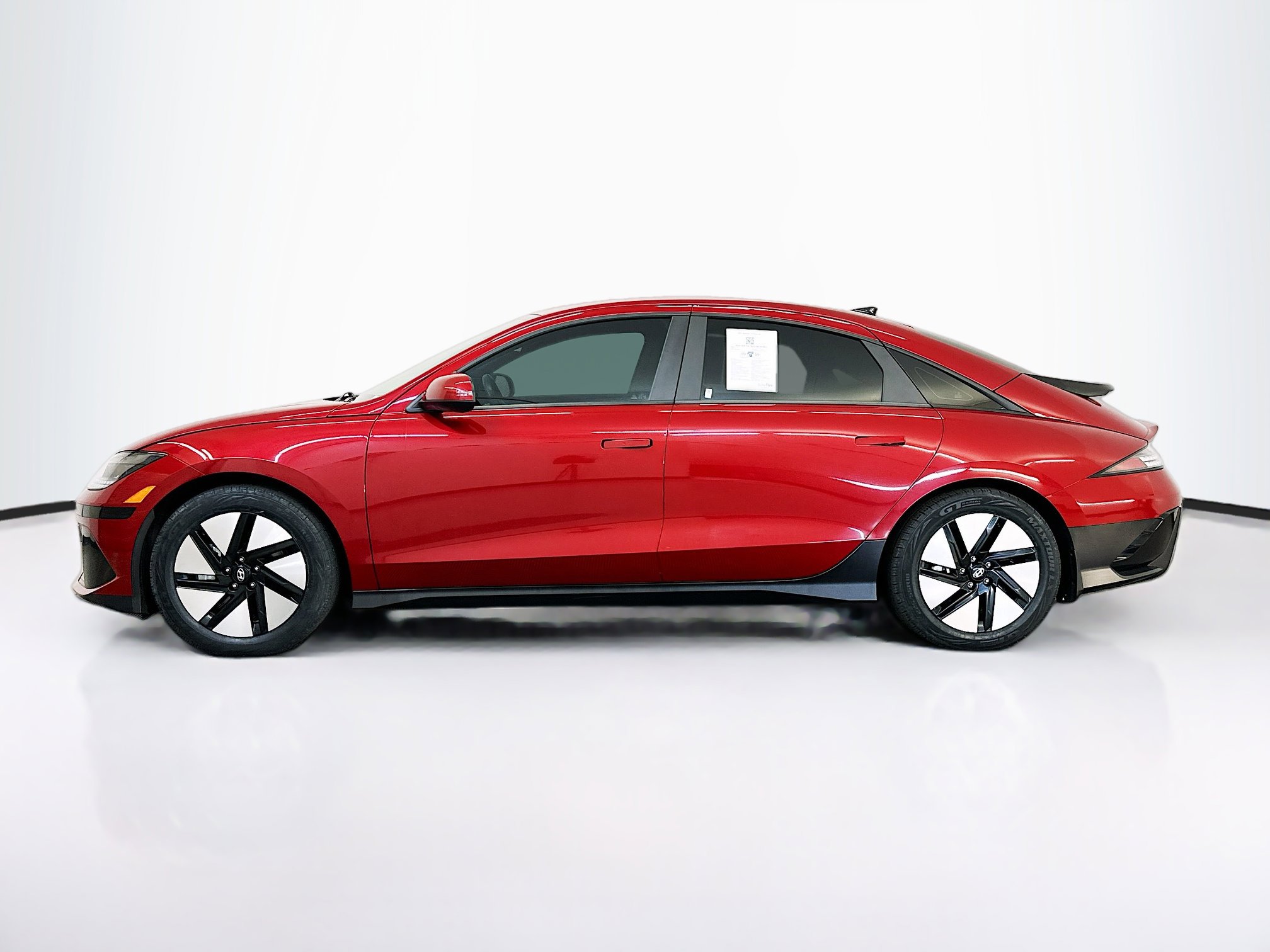Used 2023 Hyundai Ioniq 6 SE image 4