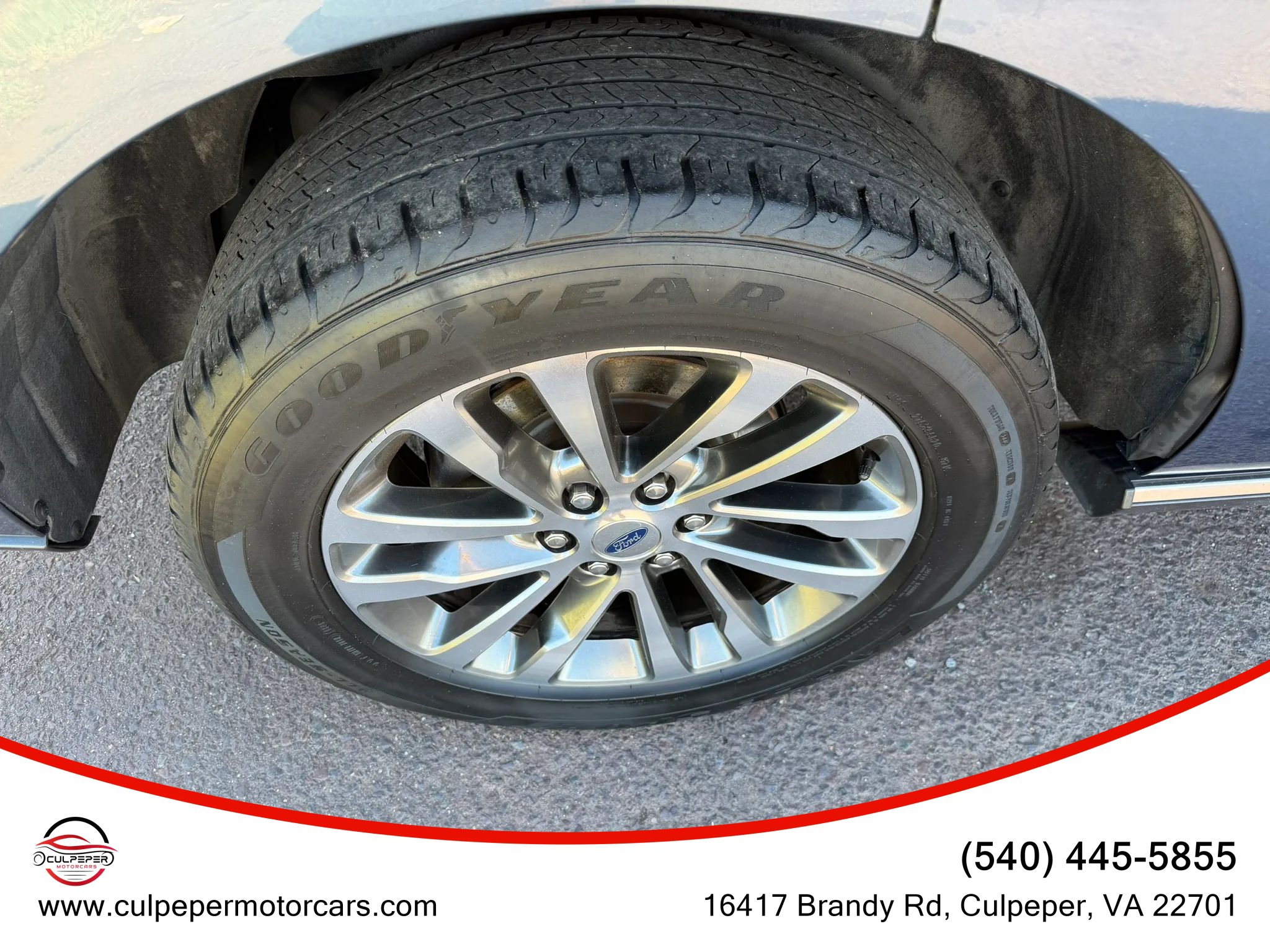 Used 2018 Ford Expedition Limited w/ Equipment Group 301A AWD/4WD image 31