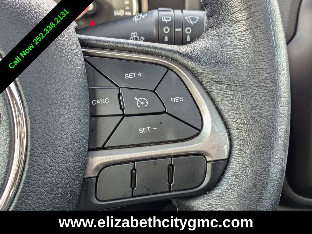 Used 2022 Jeep Renegade Limited w/ Sun, Sound & Wheels Group image 25