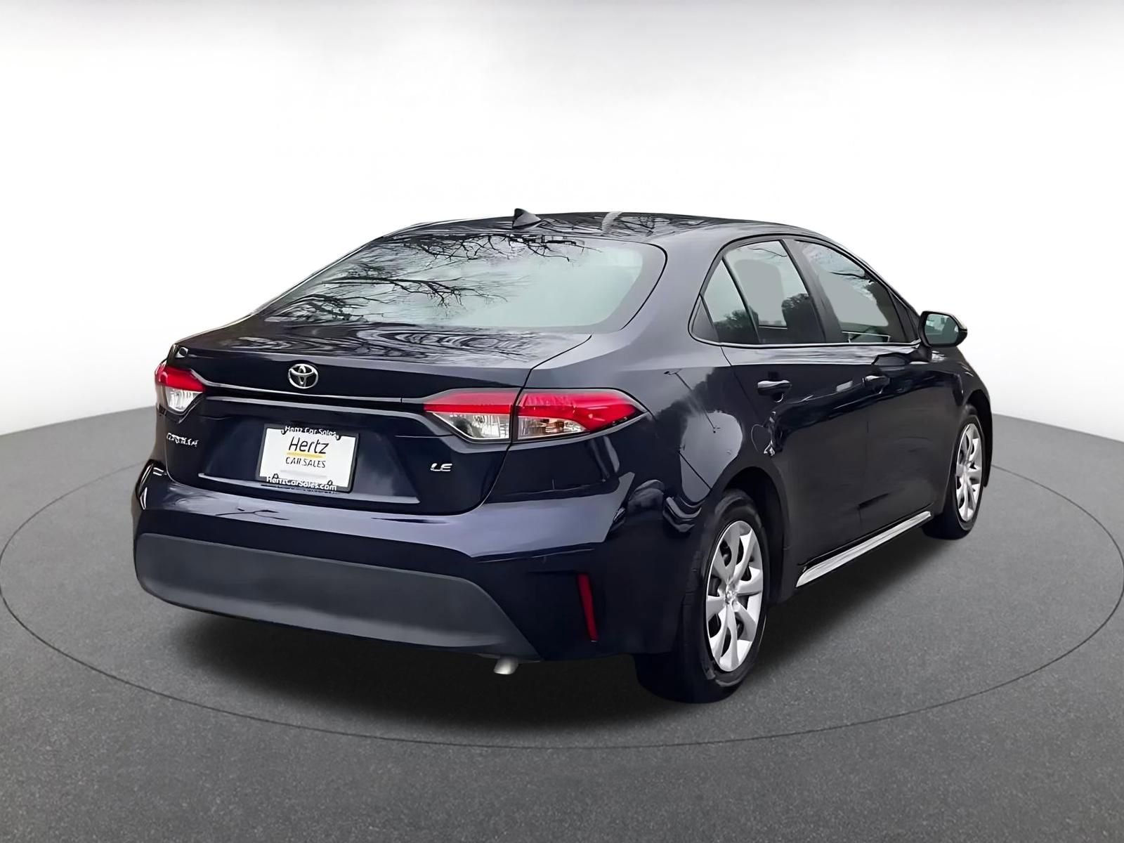 Used 2025 Toyota Corolla LE image 14