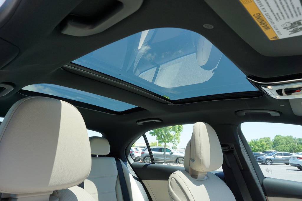 Certified 2025 Mercedes-Benz C 300 Sedan image 7
