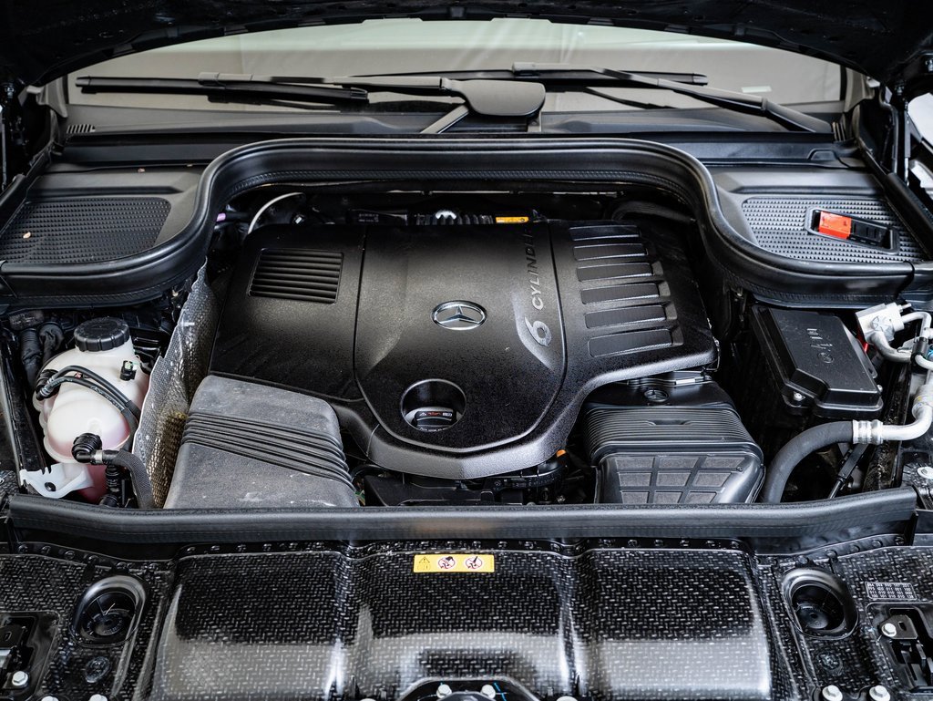 Certified 2025 Mercedes-Benz GLS 450 4MATIC image 38