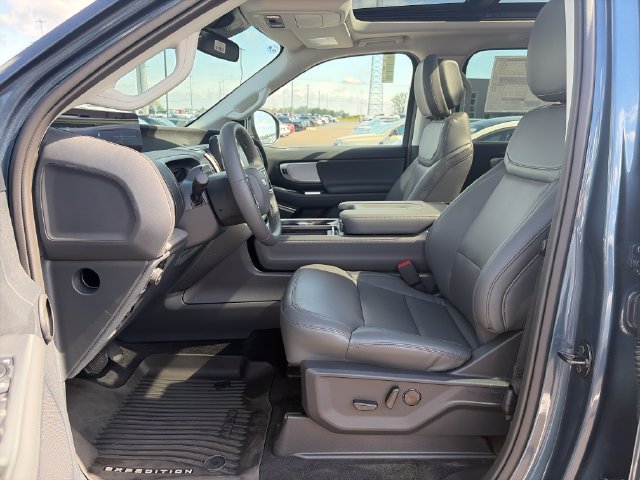 New 2027 Ford Expedition Active AWD/4WD image 17