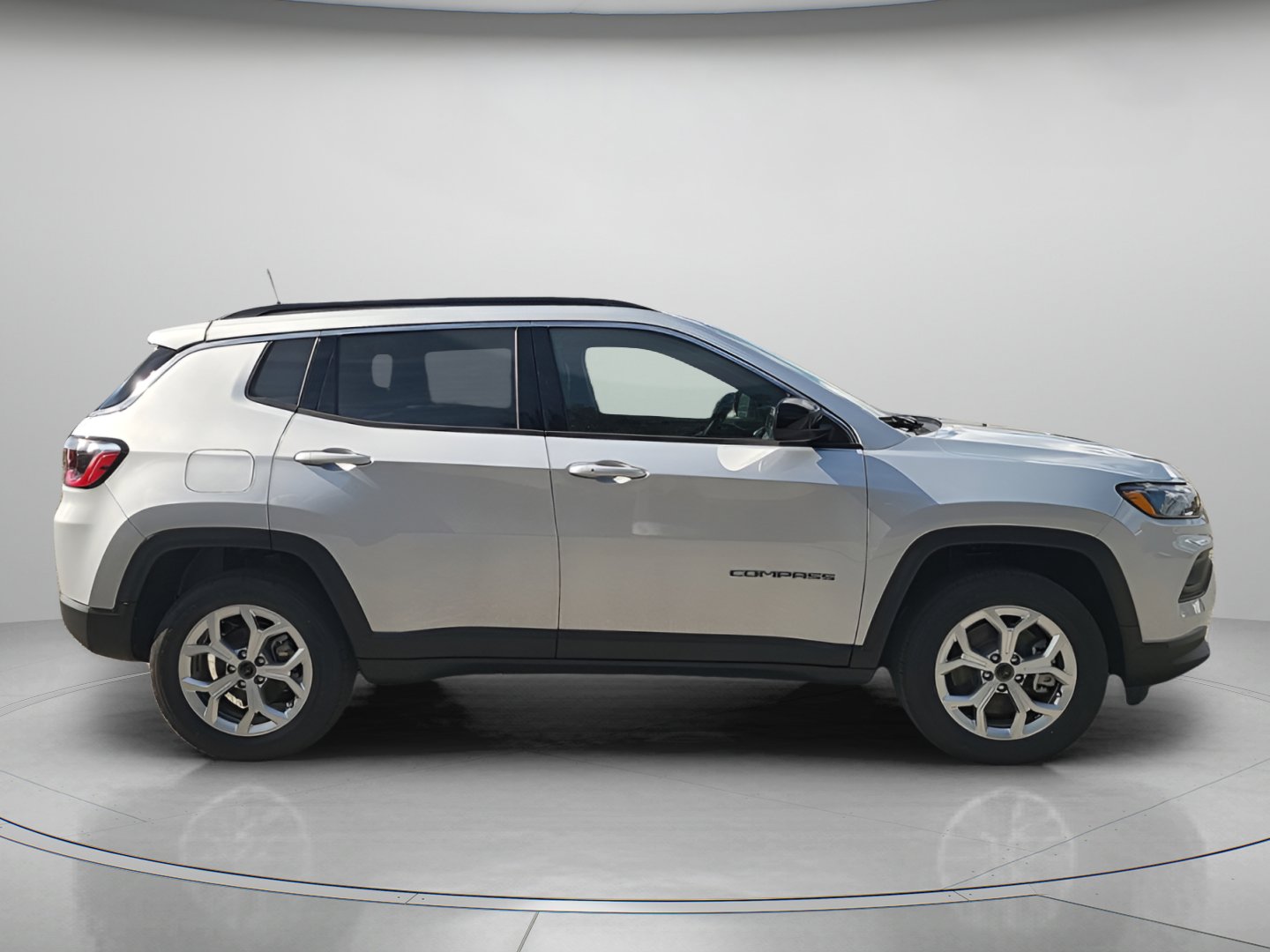 New 2026 Jeep Compass Latitude image 4