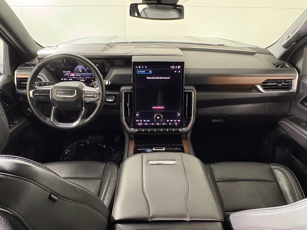 Used 2025 GMC Yukon XL Denali AWD/4WD image 42
