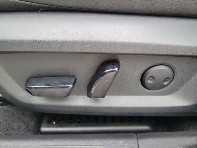 Used 2022 Nissan Rogue SL w/ SL Premium Package image 19