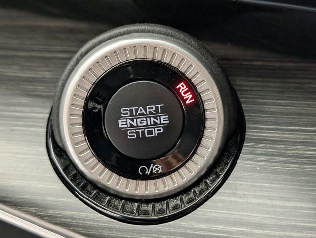 Used 2023 Jeep Wagoneer Series III w/ Convenience Group I image 24