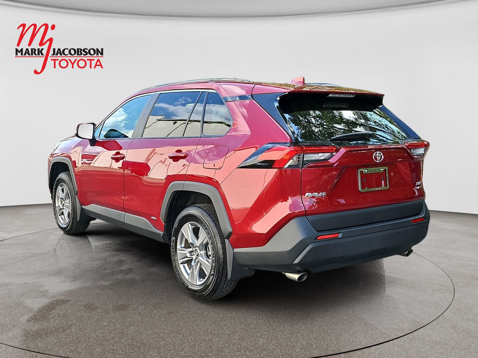 Used 2025 Toyota RAV4 XLE w/ Convenience Package AWD/4WD image 13