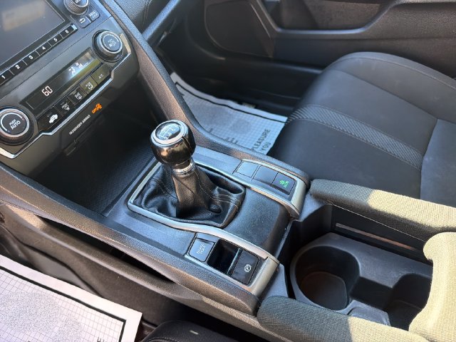 Used 2018 Honda Civic Sport image 24