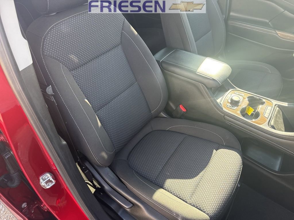 Used 2023 GMC Acadia SLE w/ Driver Convenience Package image 28