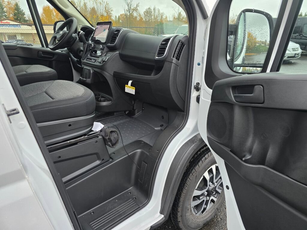 New 2026 RAM ProMaster 2500 image 18