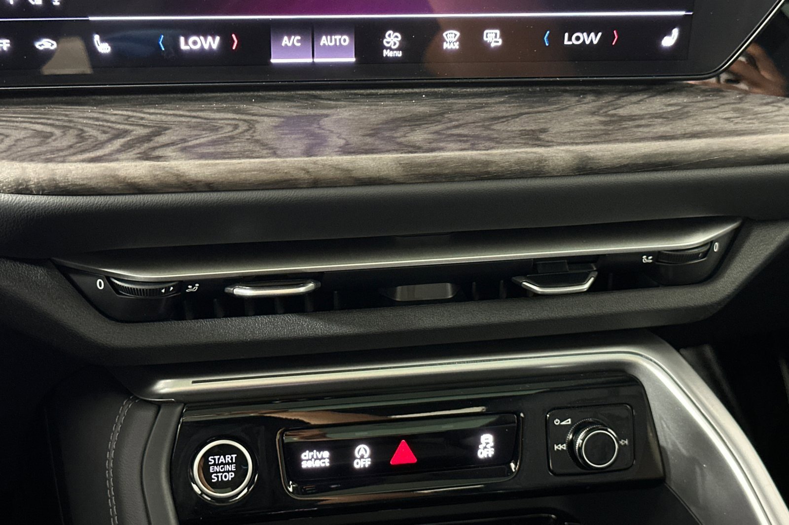 Used 2025 Audi Q5 Premium w/ 19" Wheel Package image 20