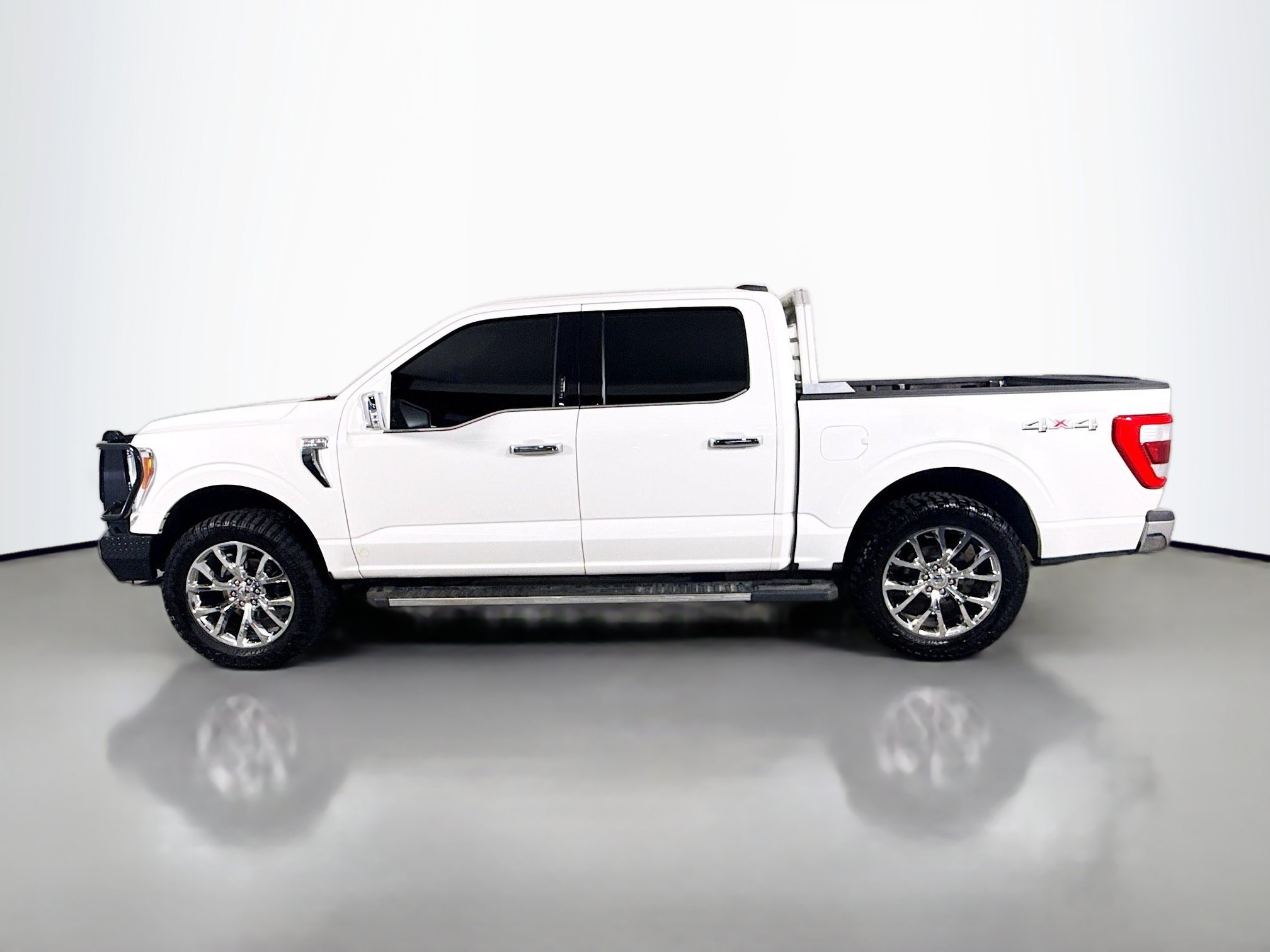 Used 2021 Ford F150 Lariat w/ Equipment Group 502A High AWD/4WD image 6