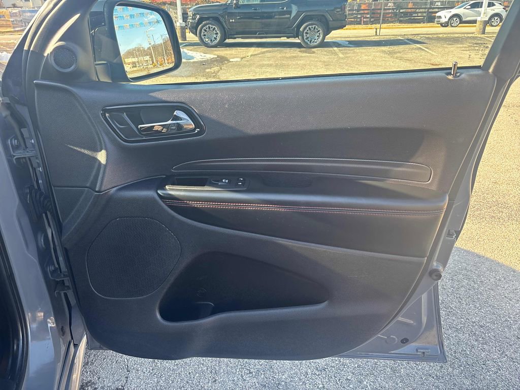 Used 2023 Dodge Durango GT image 35
