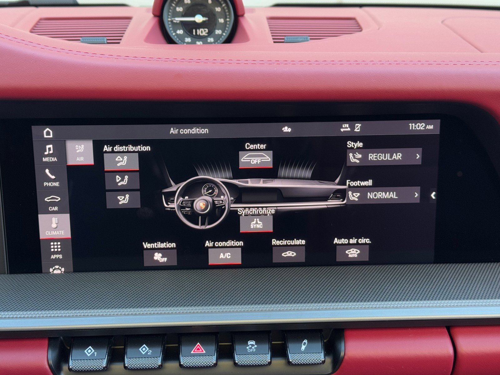 Used 2021 Porsche 911 Targa 4S w/ Sport Chrono Package image 28