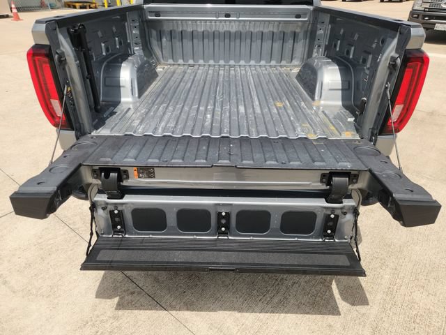Used 2025 GMC Sierra 1500 SLT RWD image 33