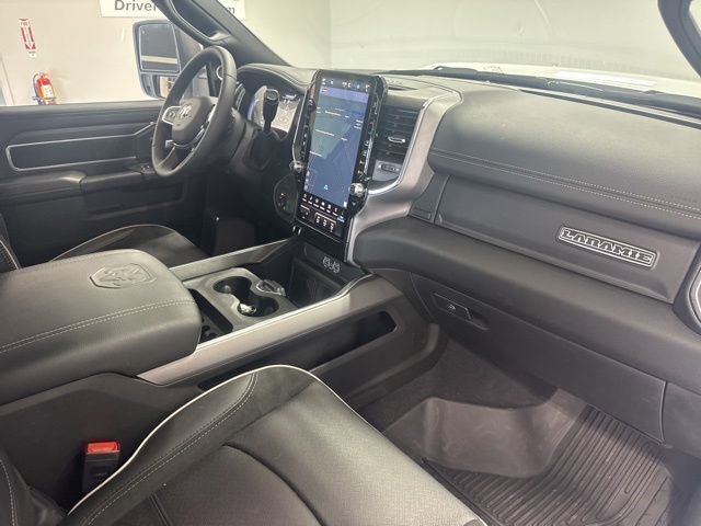Used 2025 RAM 2500 Laramie AWD/4WD image 23