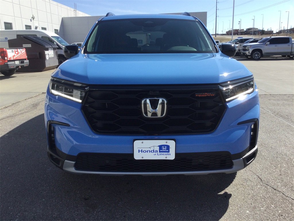 New 2025 Honda Pilot TrailSport image 10