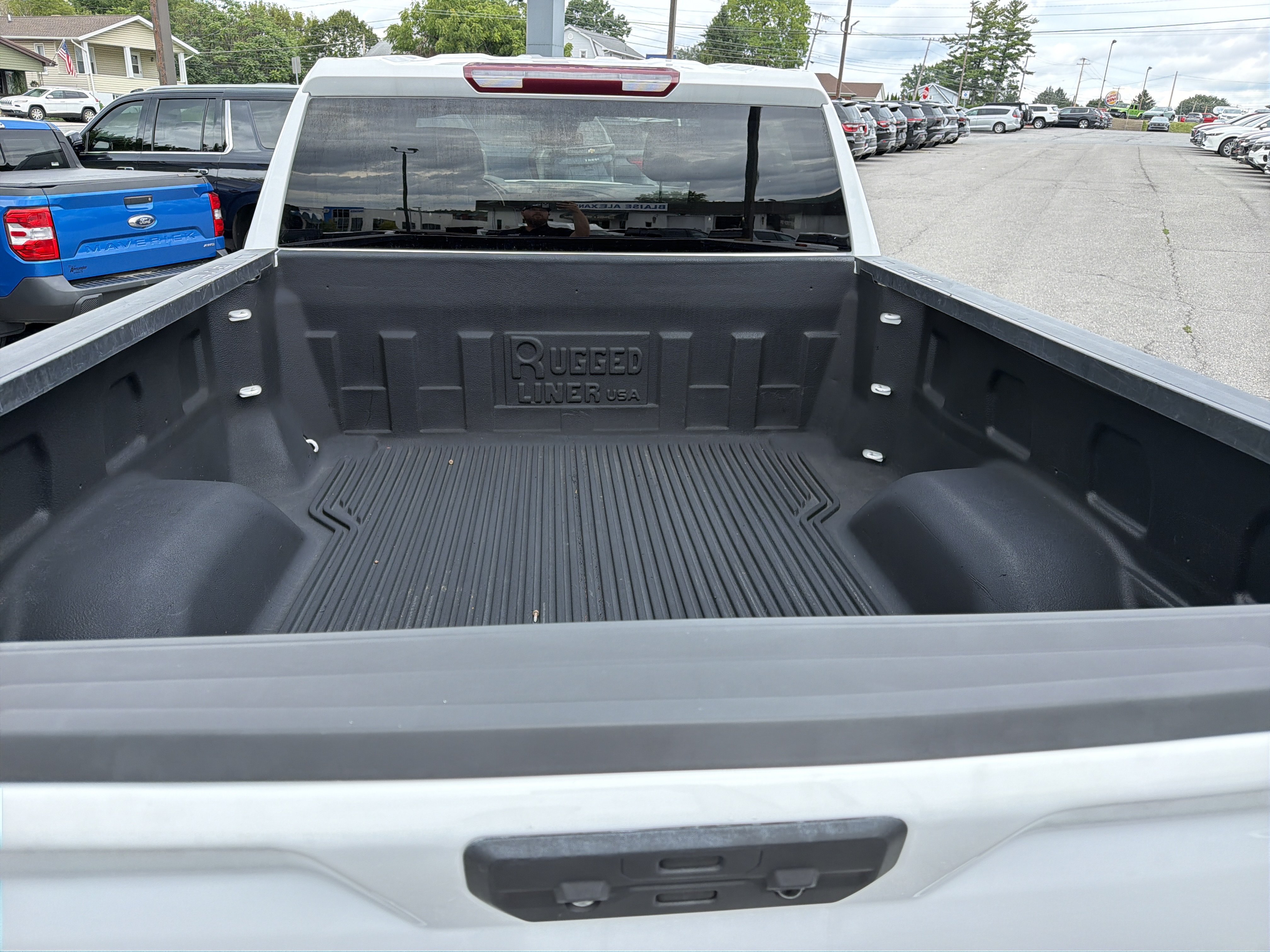 Used 2023 GMC Sierra 1500 Elevation w/ X31 Off-Road Package AWD/4WD image 5