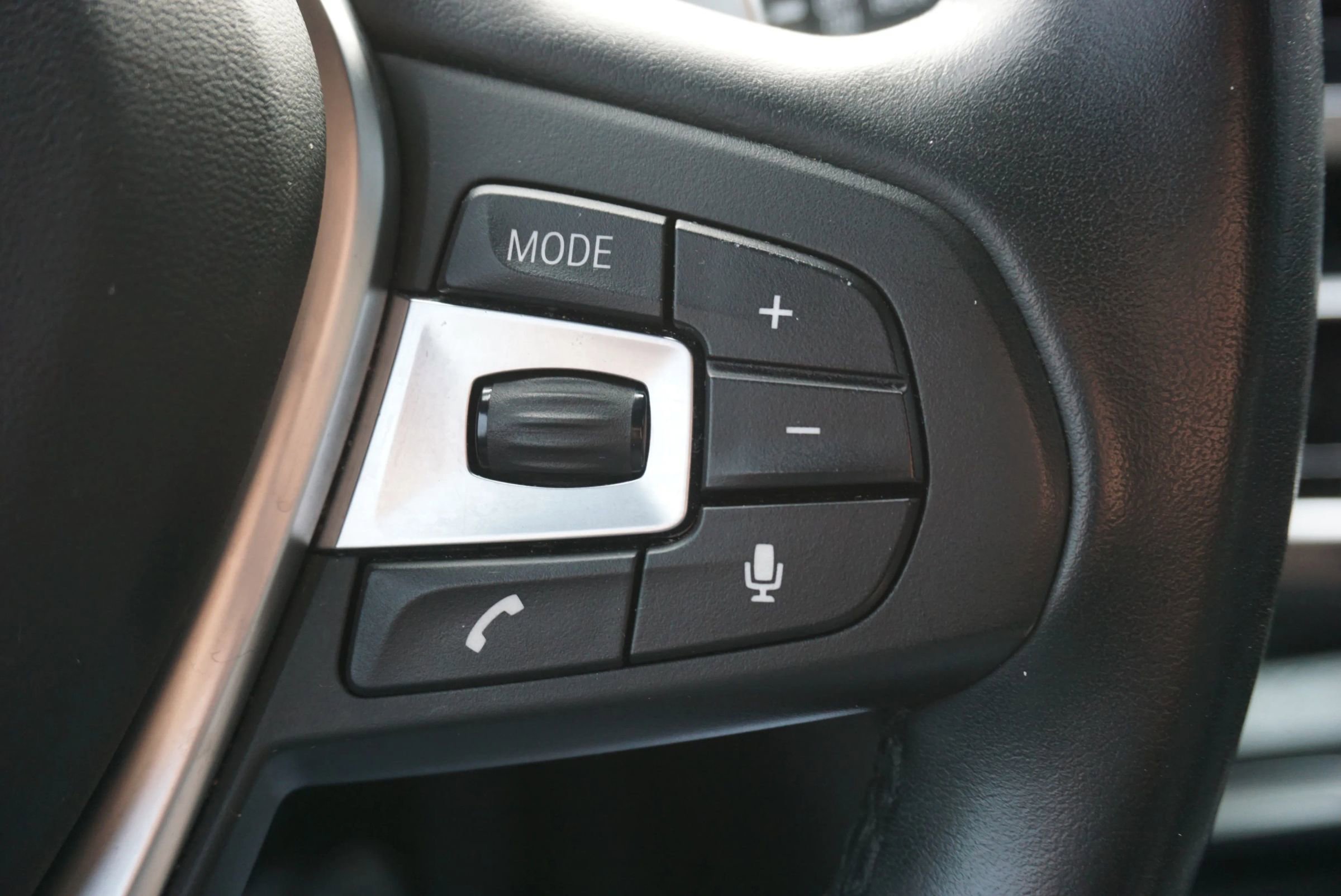 Used 2019 BMW X3 sDrive30i w/ Driving Assistance Package image 27