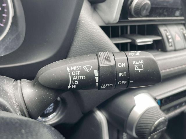 Certified 2021 Toyota RAV4 XLE Premium AWD/4WD image 25