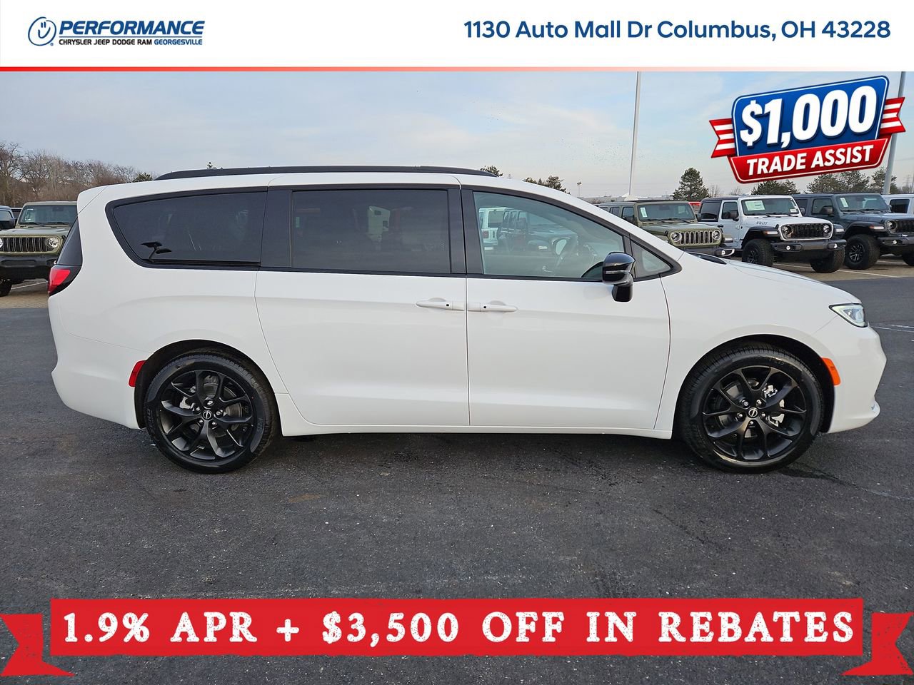 New 2026 Chrysler Pacifica Select w/ S Appearance Package FWD image 8