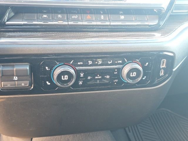 Used 2024 Chevrolet Silverado 1500 LT AWD/4WD image 20