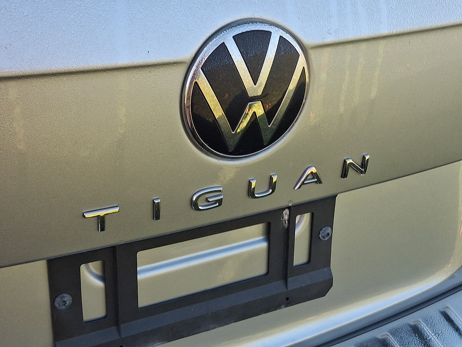 Used 2023 Volkswagen Tiguan S w/ IQ.Drive Package AWD/4WD image 4