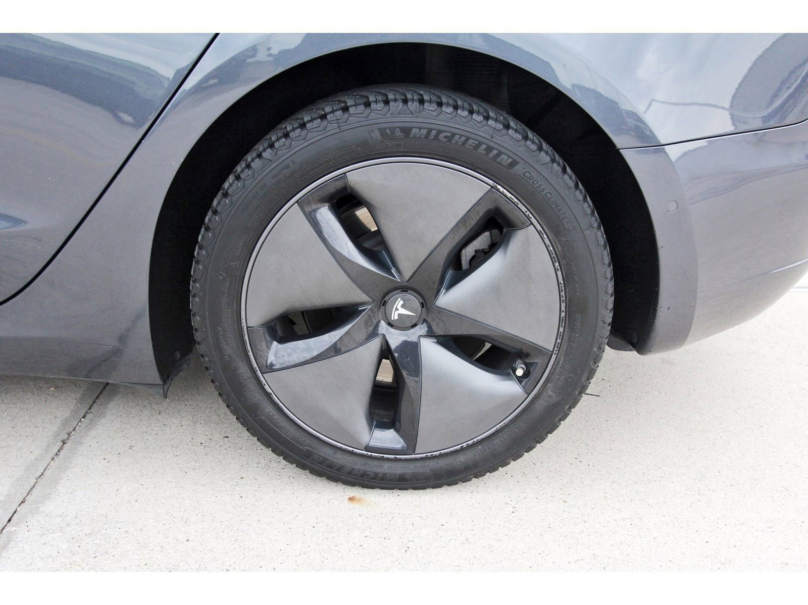 Used 2018 Tesla Model 3 Long Range image 30