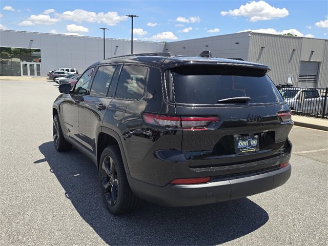 New 2025 Jeep Grand Cherokee L Altitude image 14