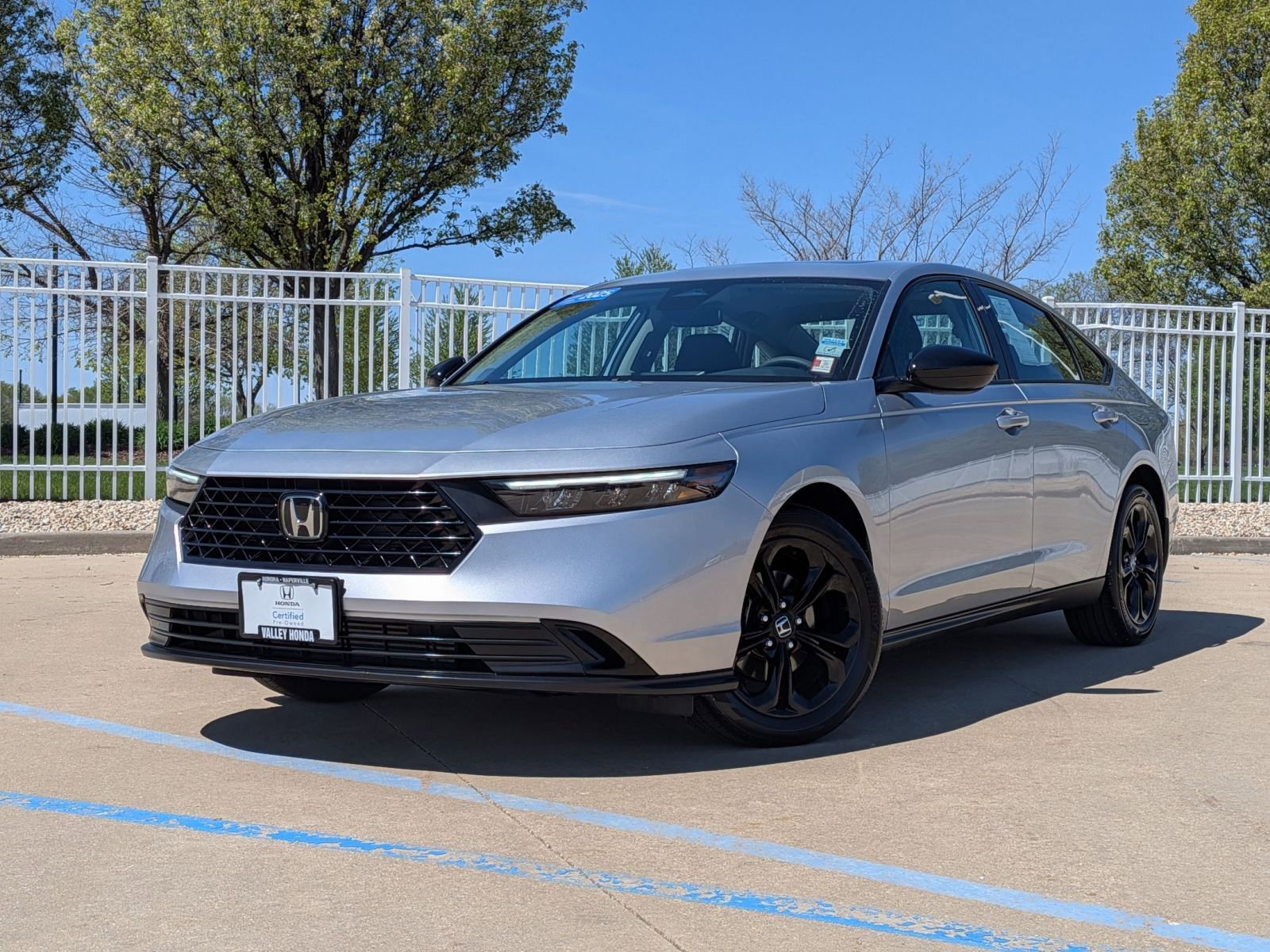 Certified 2025 Honda Accord SE image 2