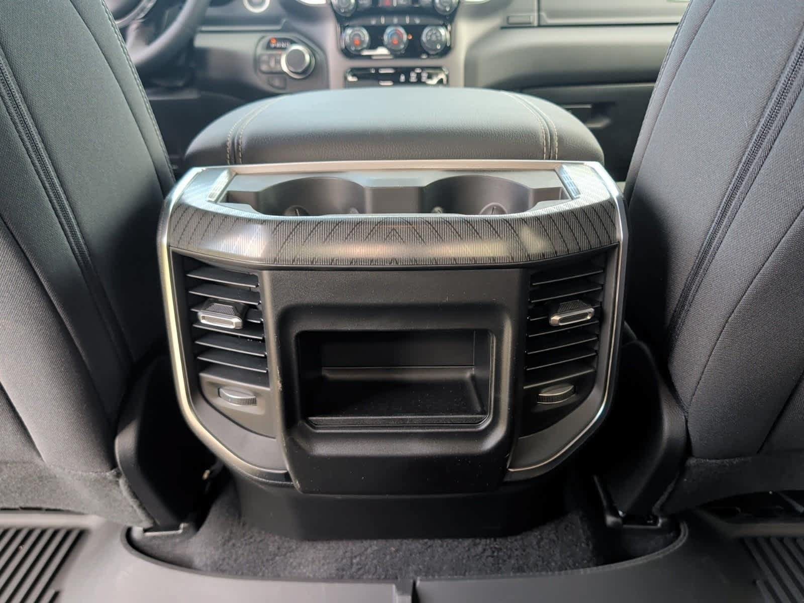 Used 2025 RAM 1500 Big Horn AWD/4WD image 32