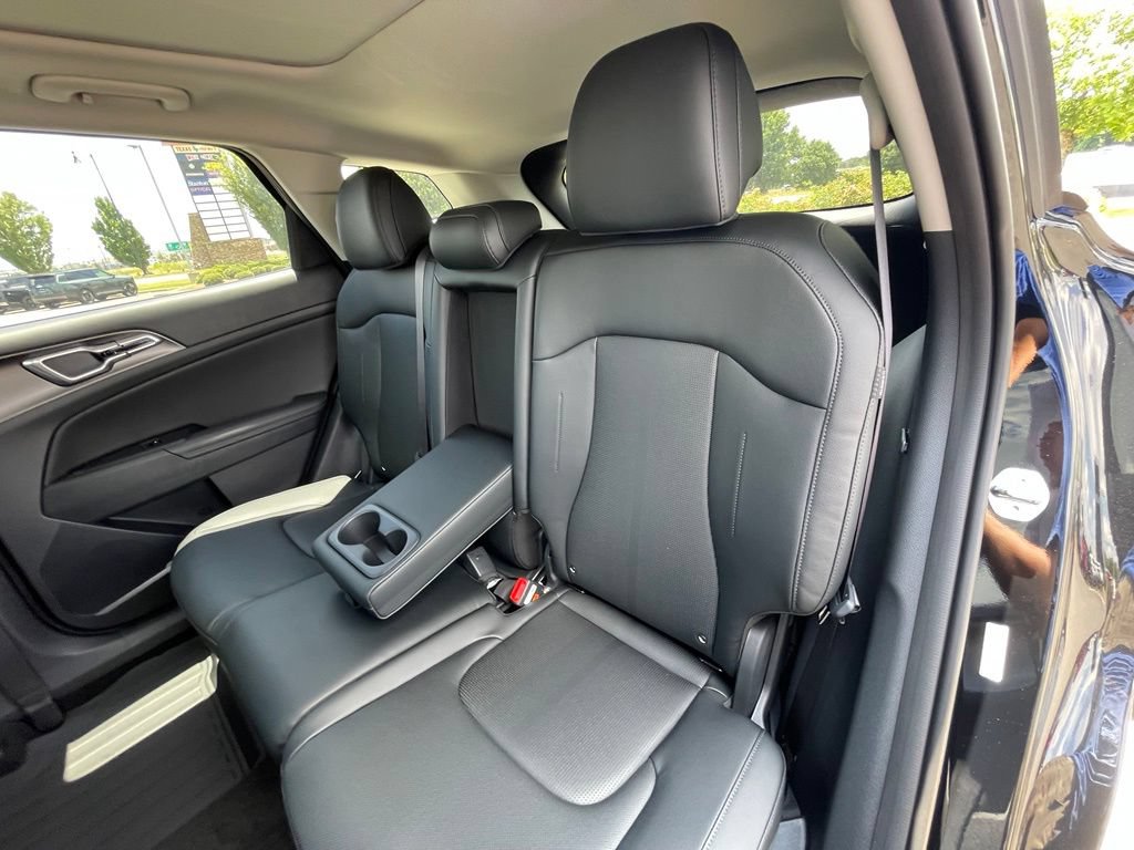 New 2026 Kia Sportage EX w/ EX Panorama Roof Package FWD image 26