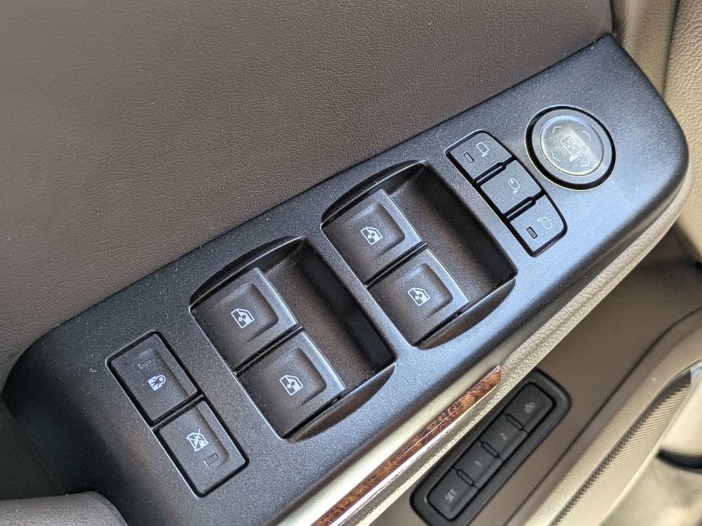 Used 2020 Chevrolet Tahoe Premier AWD/4WD image 26
