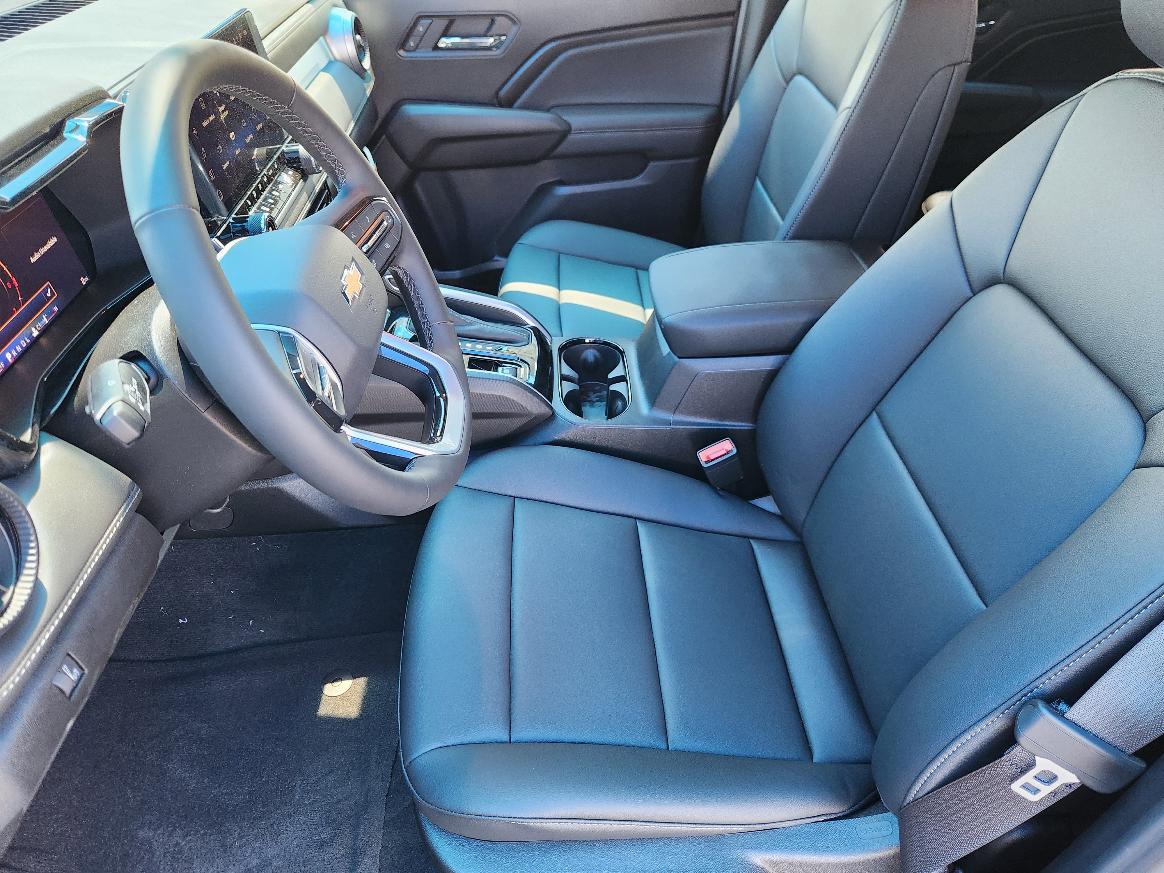 New 2025 Chevrolet Colorado LT w/ LT Convenience Package image 9