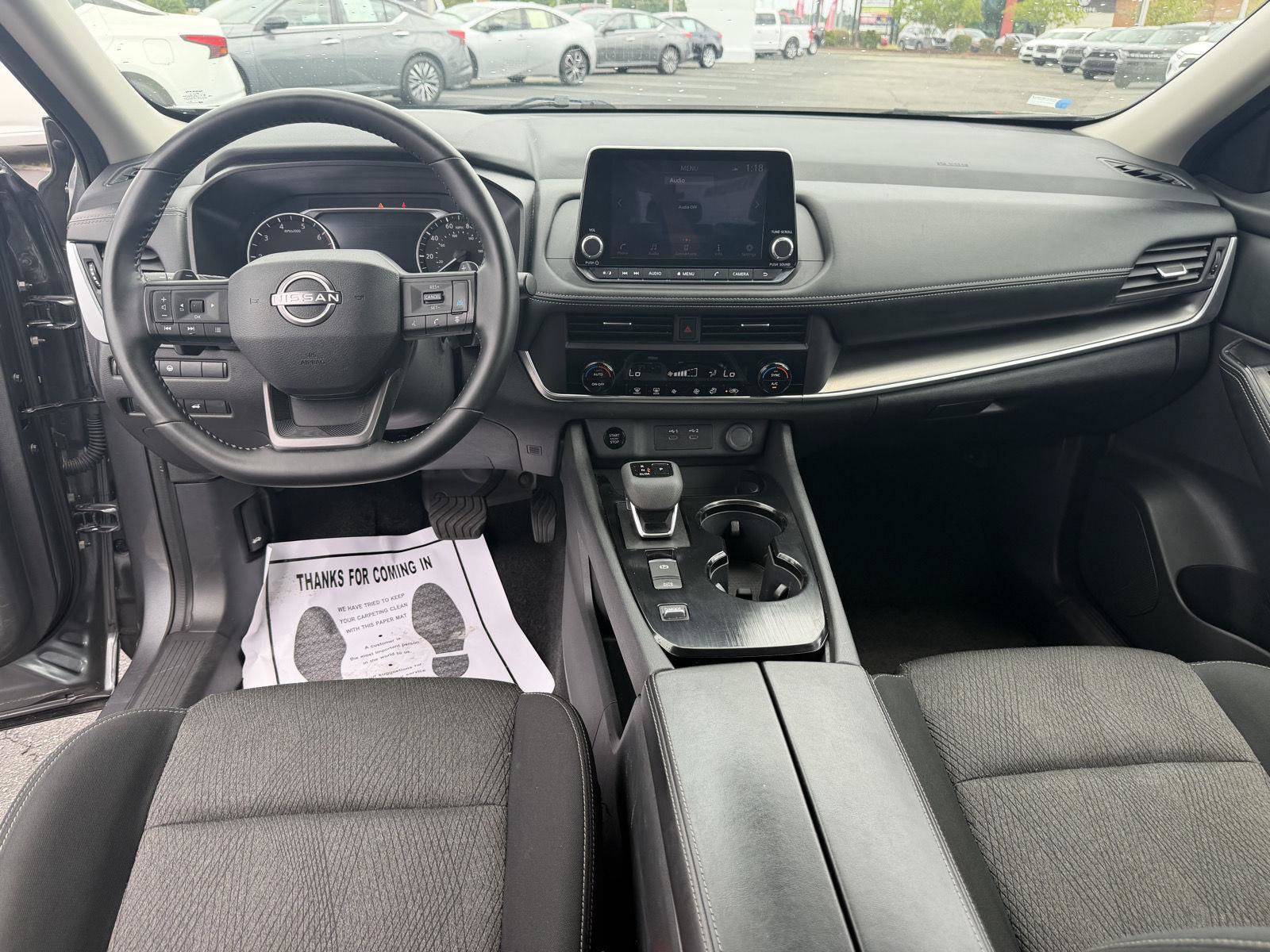 Used 2025 Nissan Rogue SV FWD image 16